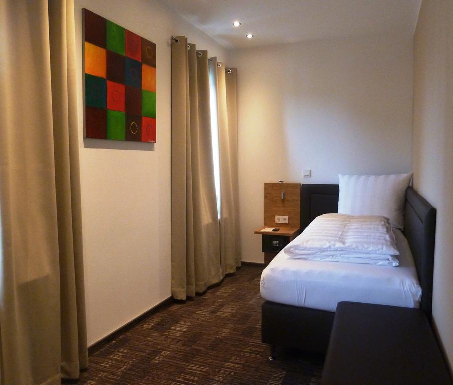 Hotel Saline 3 Budingen Bilik gambar